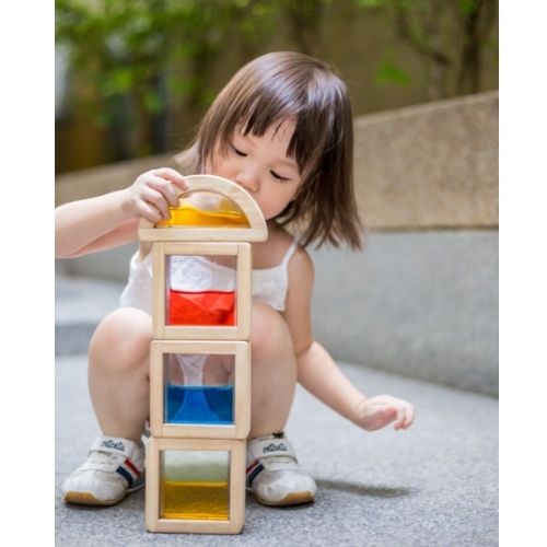 Blocs de construction avec eau colorée - Plan Toys