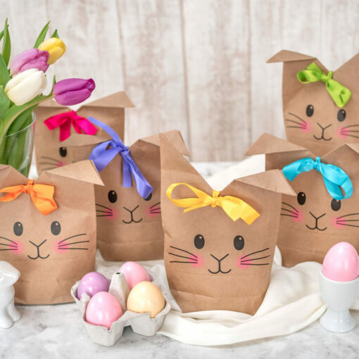 12 pochettes cadeaux imprimées pour Pâques - avec visage de lapin